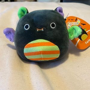 Mini Fariq the Bat Squishmallow